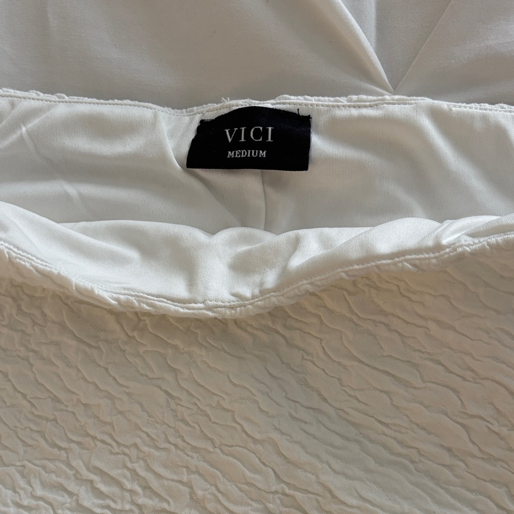 Vici Anzio Crinkle Maxi Skirt - Picture 2 of 7